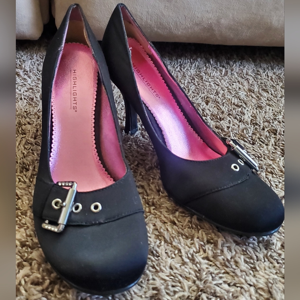 Black buckled heel size 8 1/2